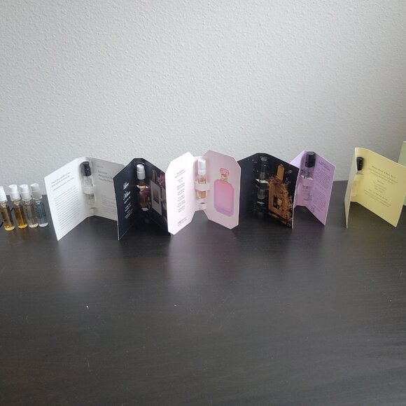 Perfume Sample Set - Picture 6 of 6